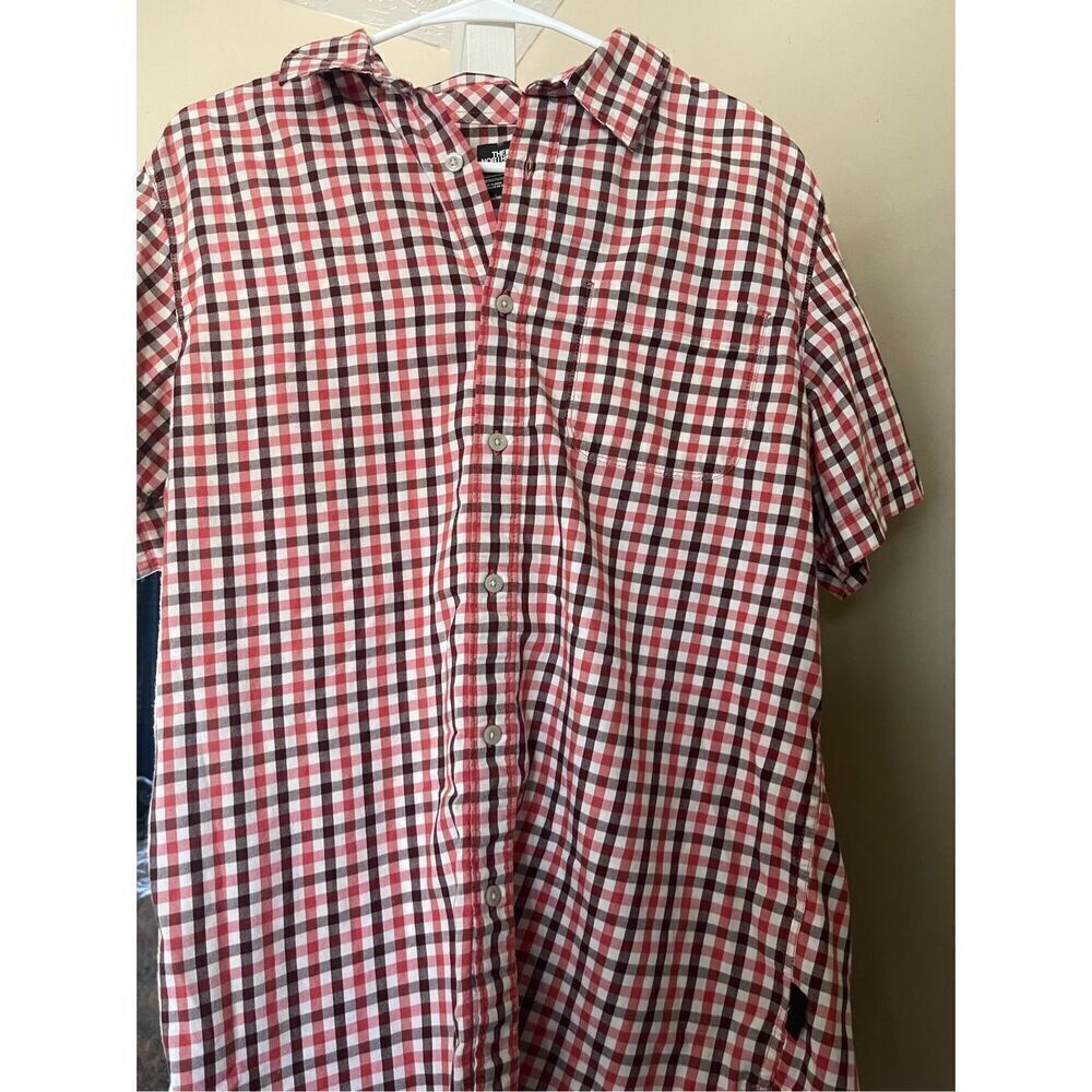 The North Face Men's Plaid Checkered Short Sleeve Button Down Shirt Red Large